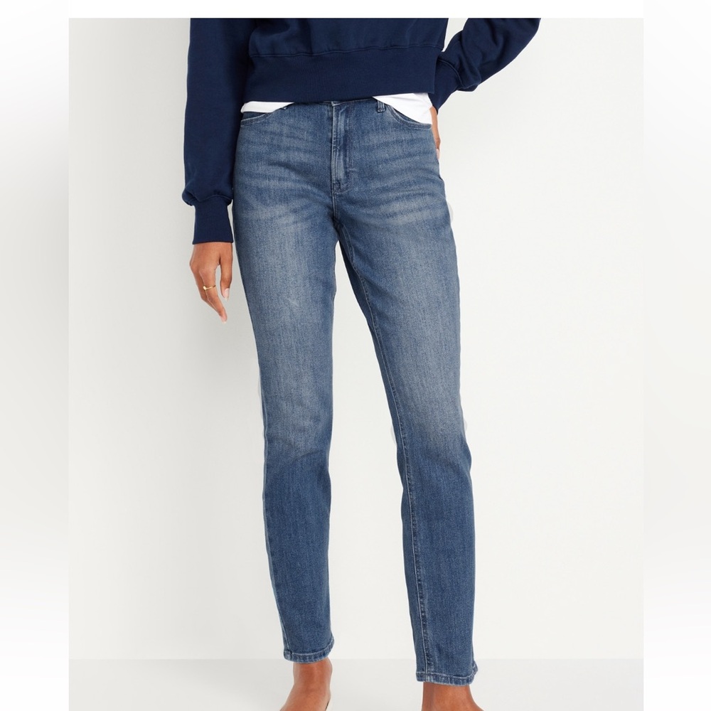 Old Navy size 4 NWOT medium wash Classic Blue Women's Jeans